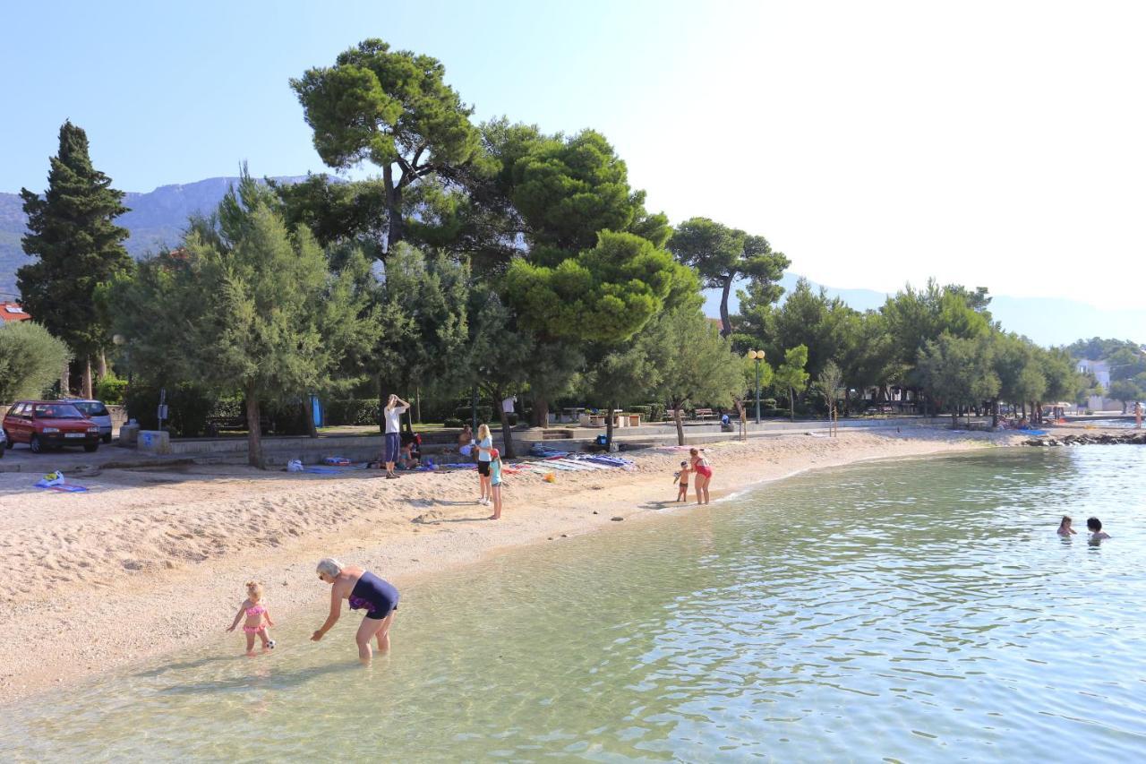 Apartments With A Parking Space Kastel Kambelovac, Kastela - 15480 Ngoại thất bức ảnh