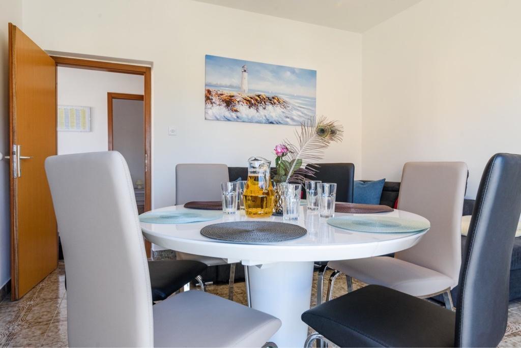 Apartments With A Parking Space Kastel Kambelovac, Kastela - 15480 Ngoại thất bức ảnh